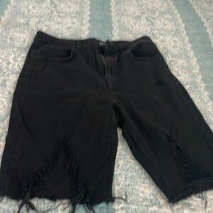 Black denim bermudas